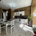 Zacahry Apartments